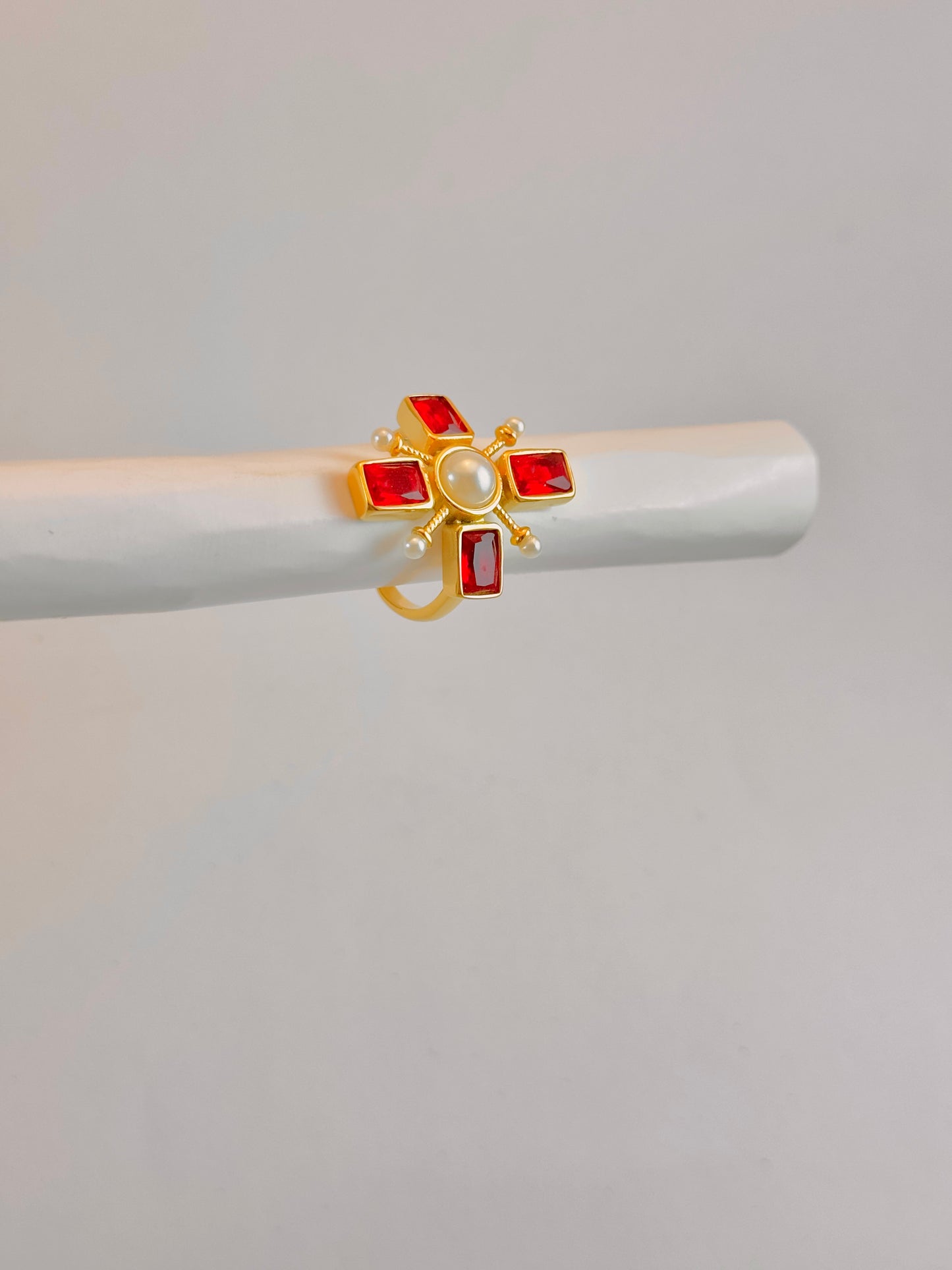 BEGUM BLAZE RING