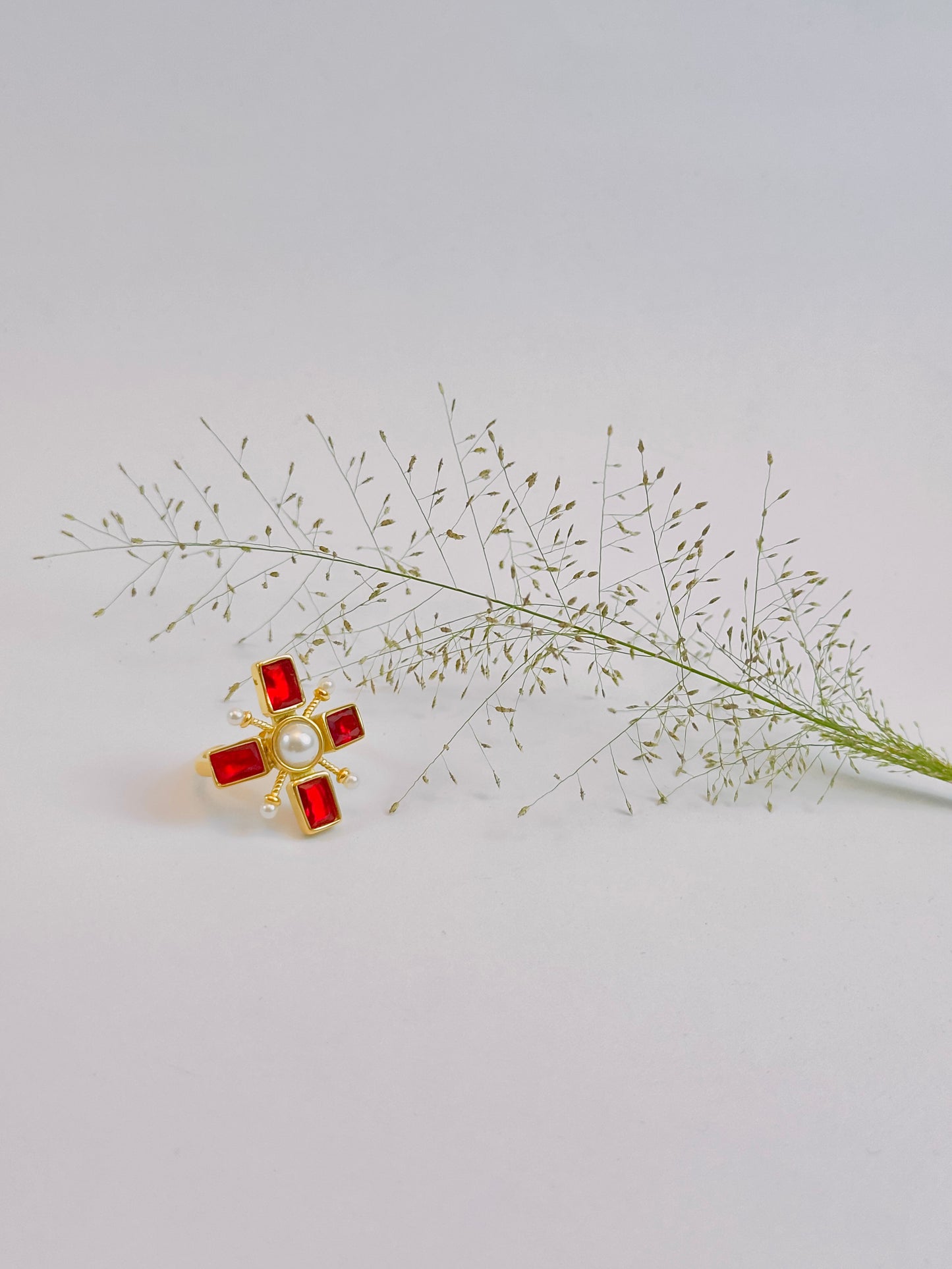 BEGUM BLAZE RING