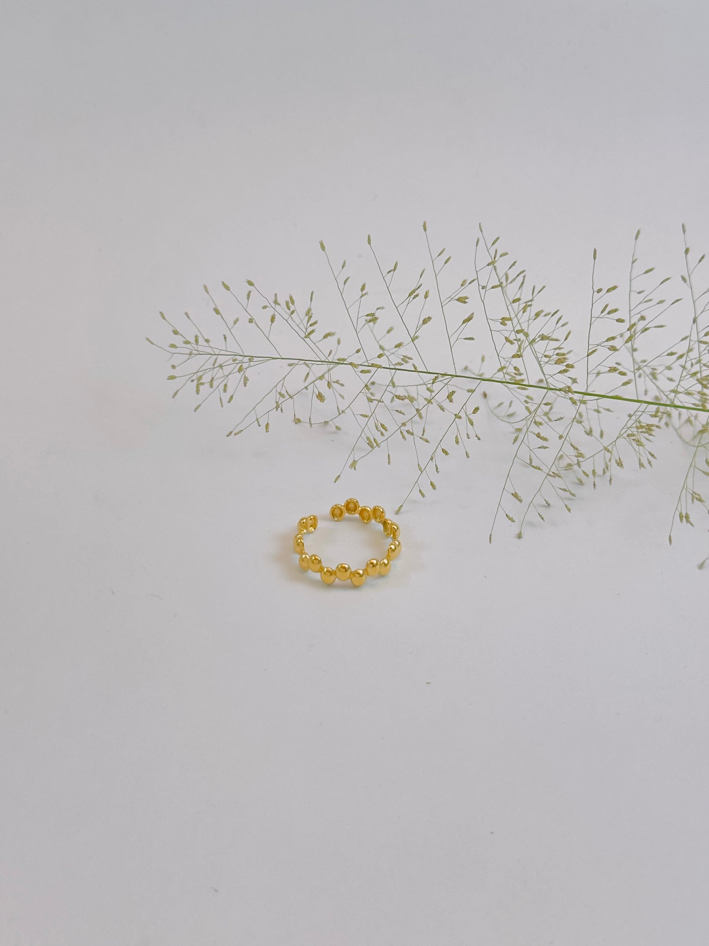 Tara Dot Ring