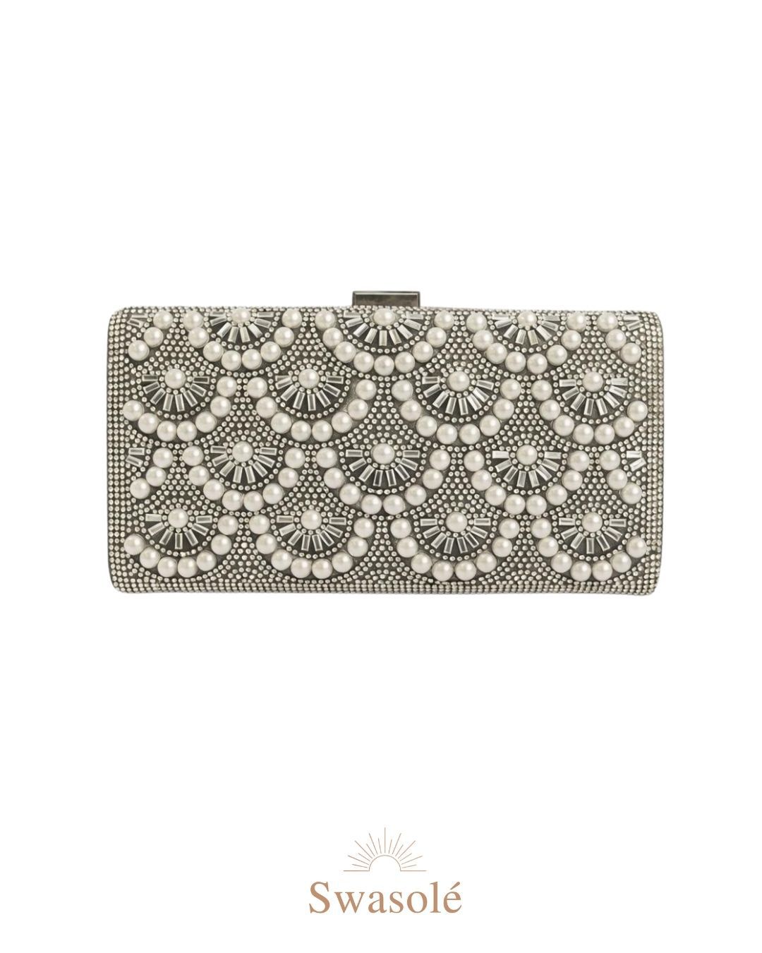 Regal Pearl Symphony Clutch