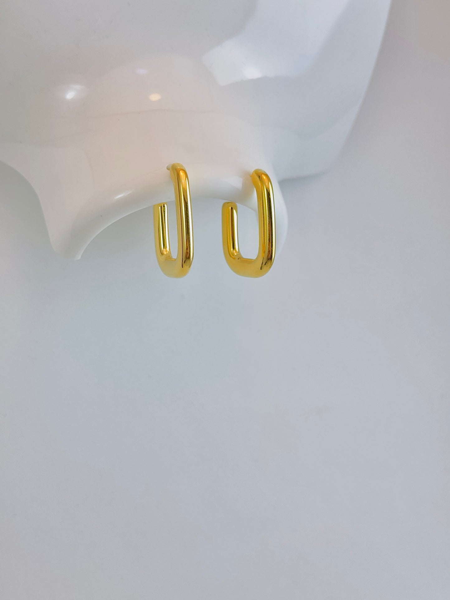 Gilded Curve Hoops