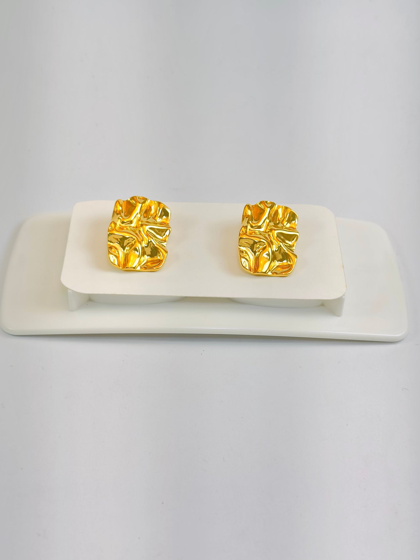 MOLTEN MUSE EARRING