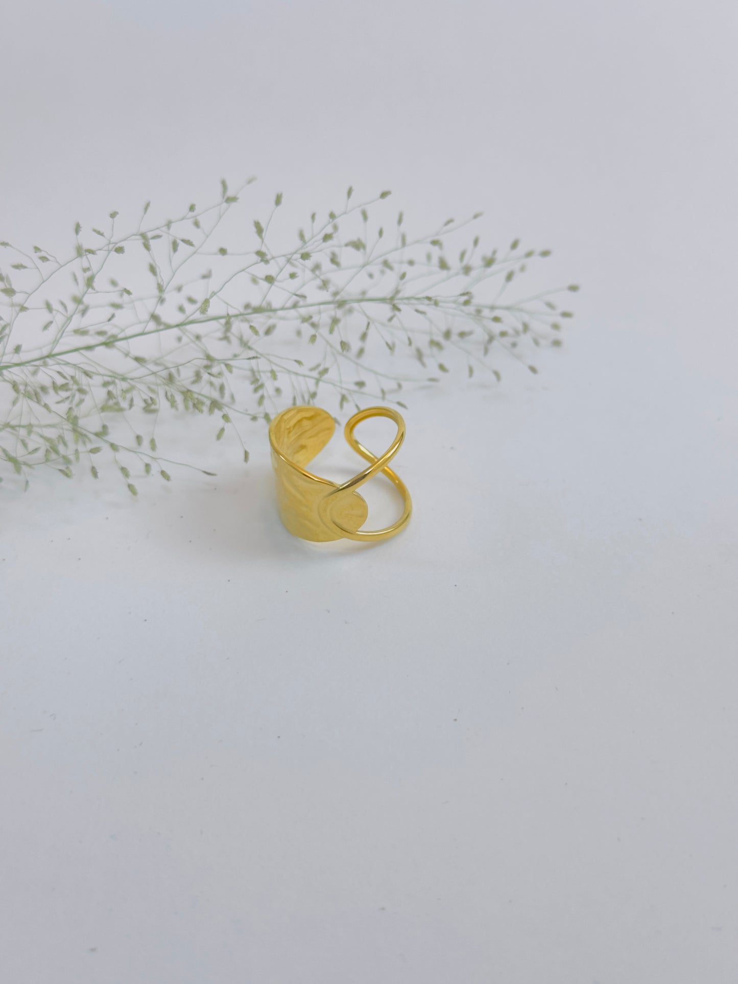 Golden Ripple Ring